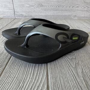 Oofos Men's 8 Women's 10 EU 41 Black and Gray Sandals Flip Flops Recovery Slide